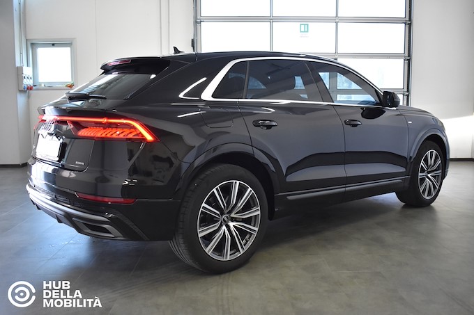 AUDI Q8 50 TDI 286 CV quattro tiptronic Sport